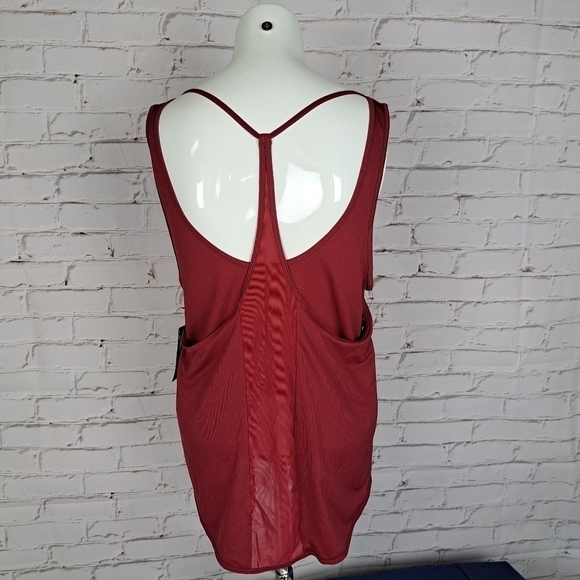 Nike Dry Fit Athletic Tank Top - Picture 5 of 8